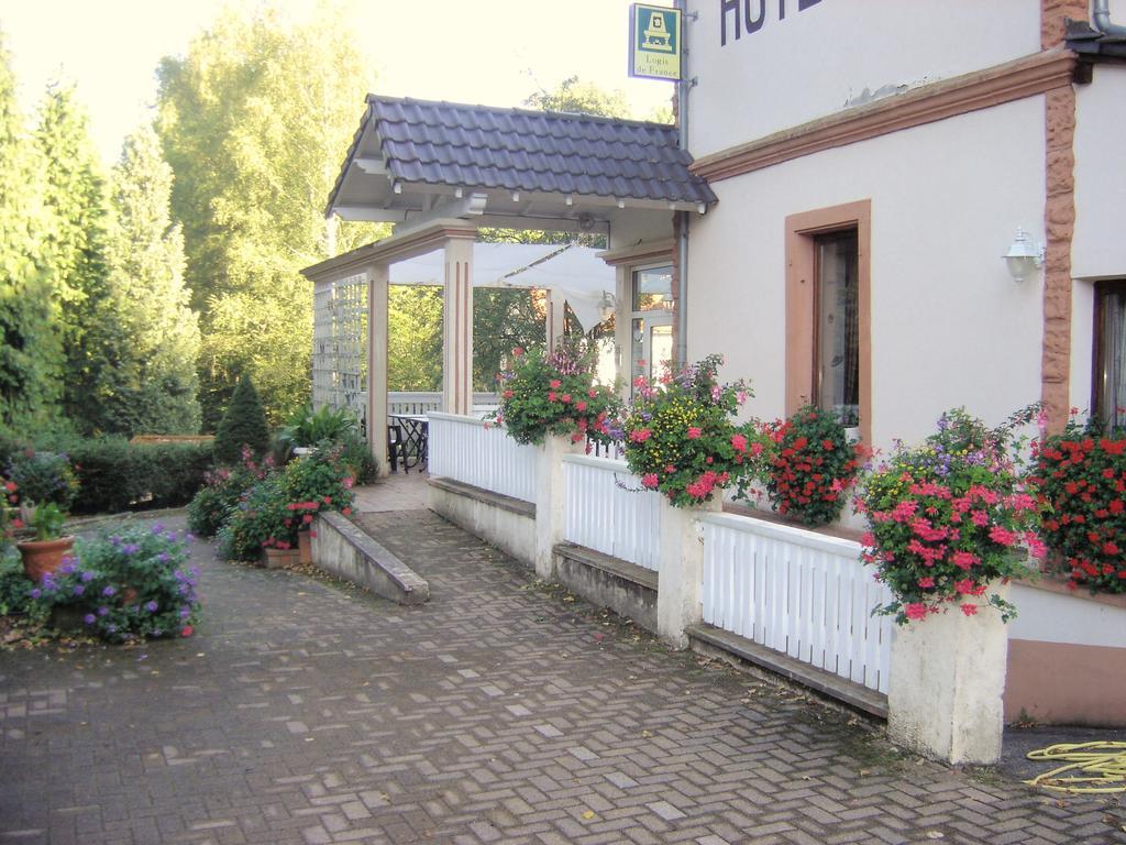 Auberge Des Mesanges Meisenthal Zewnętrze zdjęcie